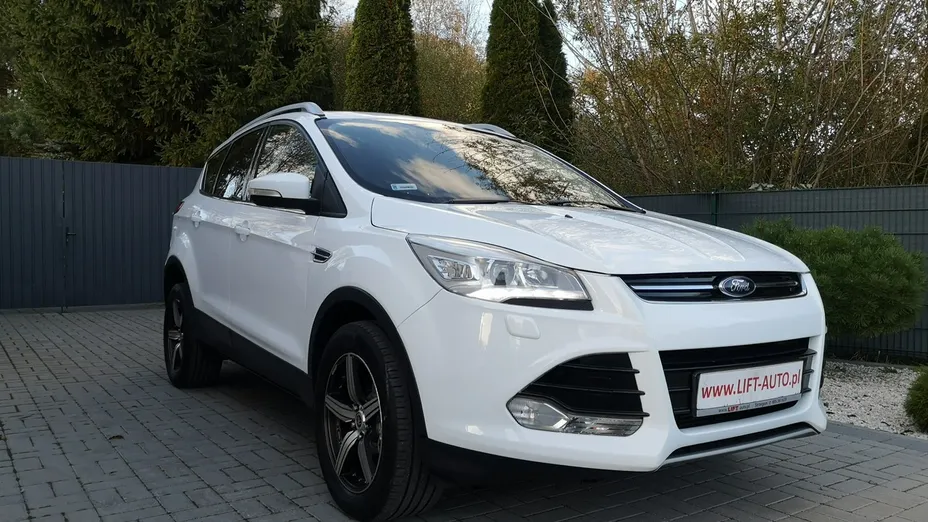 FORD Kuga -