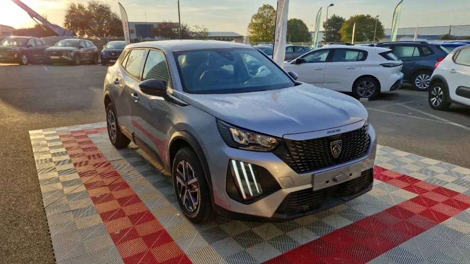 PEUGEOT 2008 -
