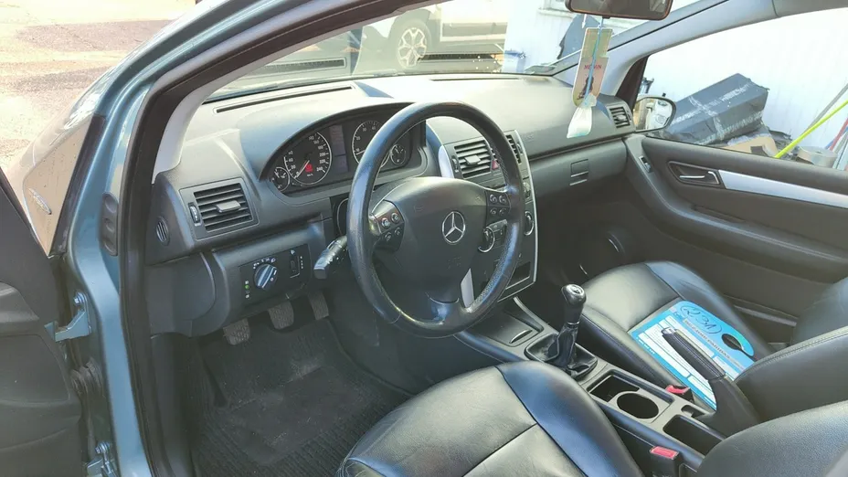 MERCEDES-BENZ A Klasa -