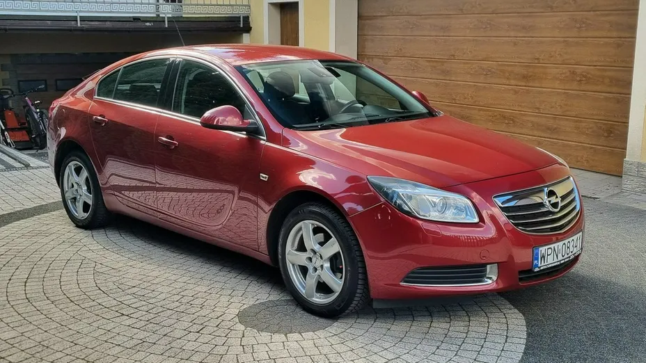 OPEL Insignia -