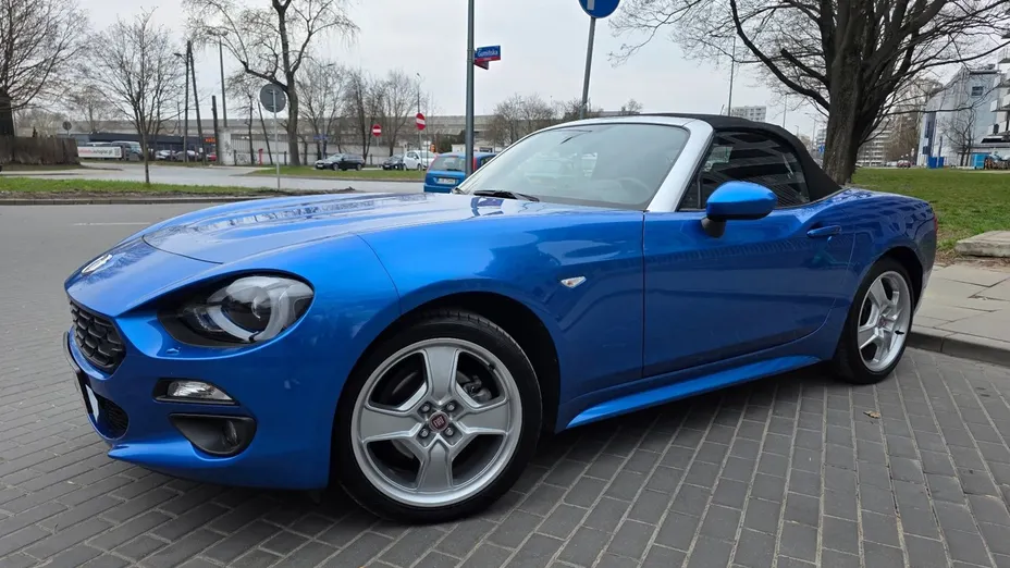 FIAT 124 -