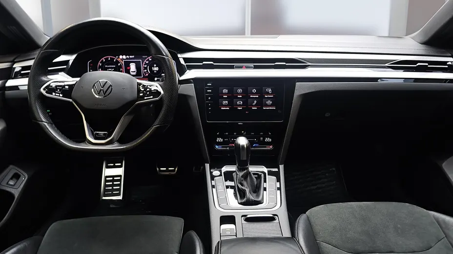 VOLKSWAGEN Arteon Arteon 2.0 TSI R-Line DSG