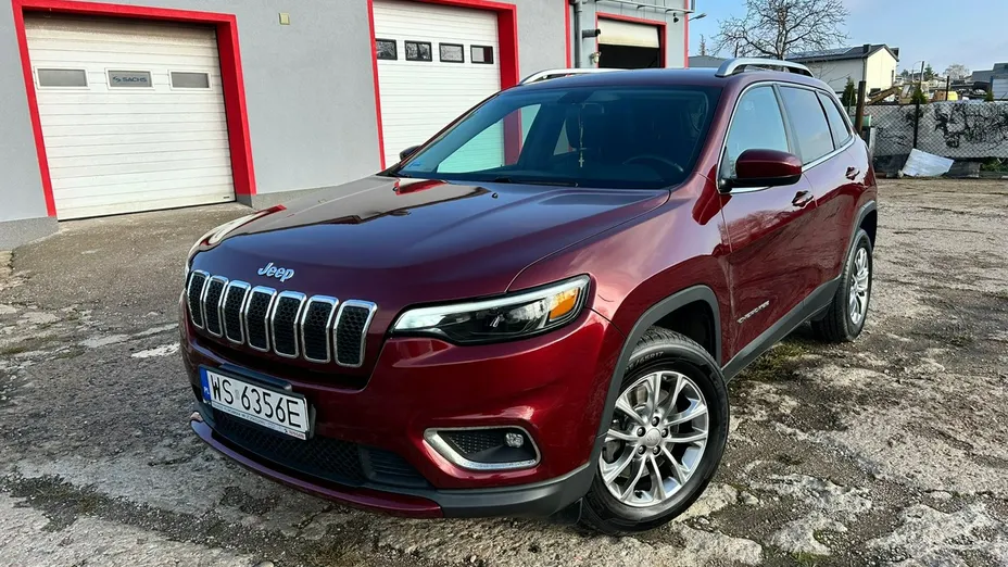 JEEP Cherokee -