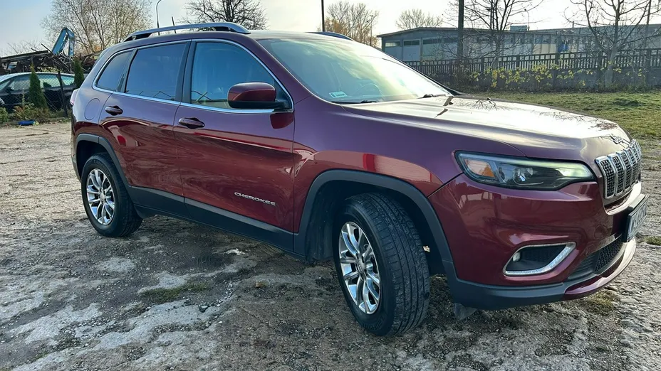 JEEP Cherokee -