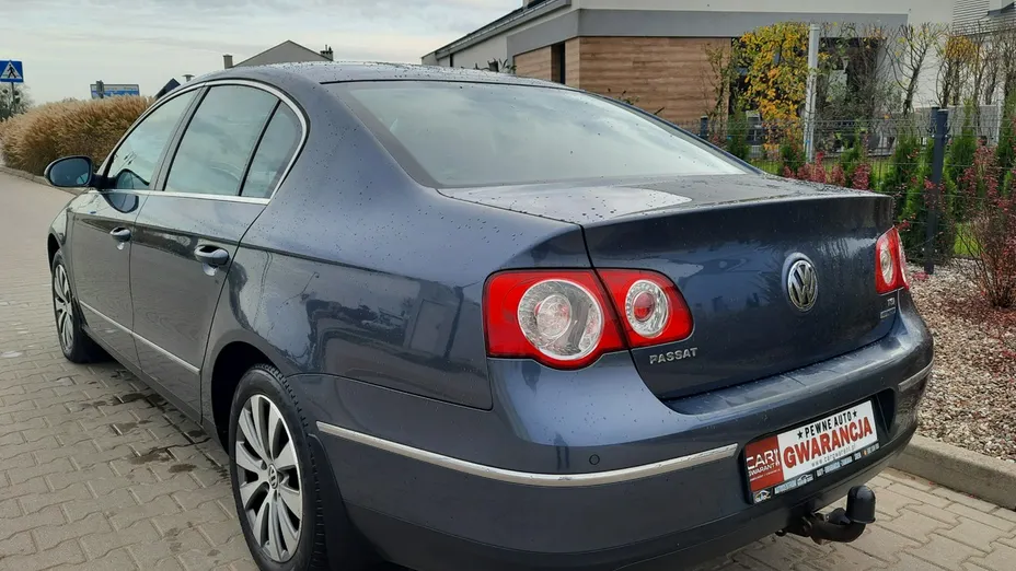 VOLKSWAGEN Passat -