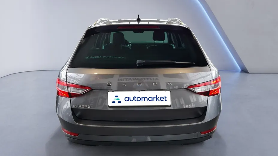 SKODA Superb Superb 2.0 TDI SCR Ambition DSG