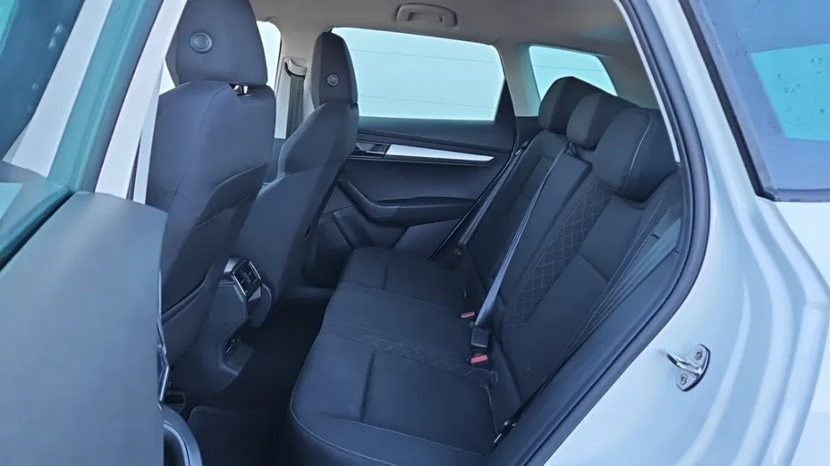 SKODA Karoq -