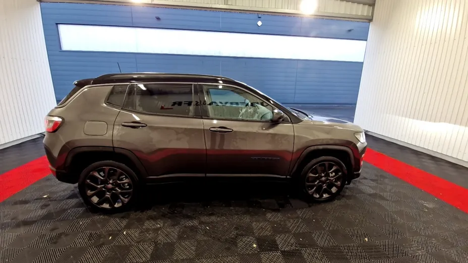 JEEP Compass -