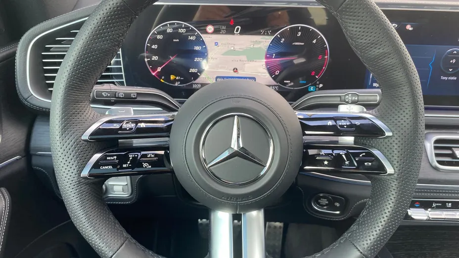 MERCEDES-BENZ GLS -