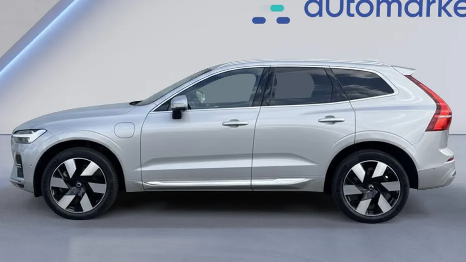 VOLVO XC60 XC60 T6 Plug-In Hybrid AWD Ultra Bright aut