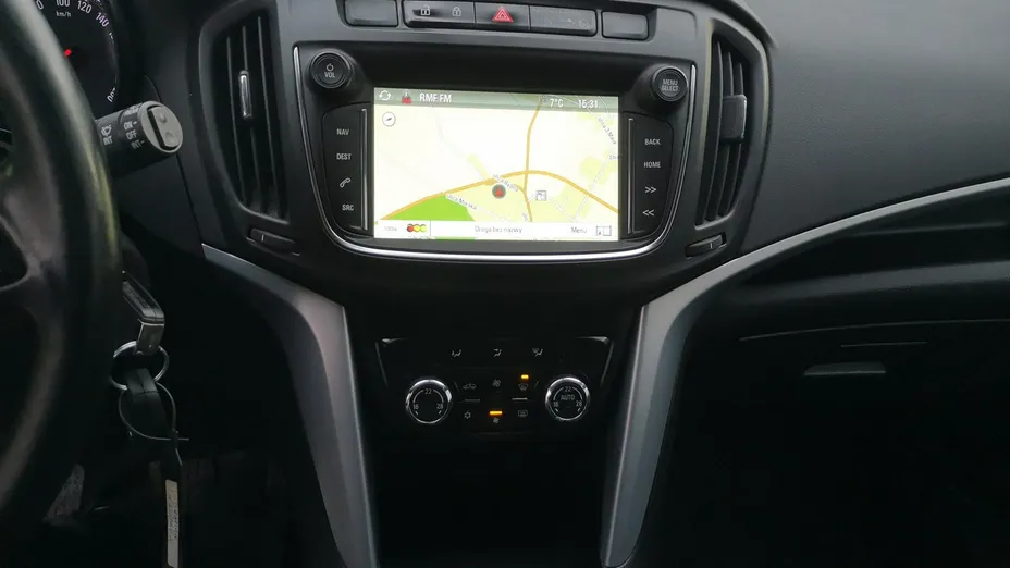 OPEL Zafira -