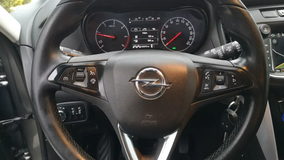 OPEL Zafira -