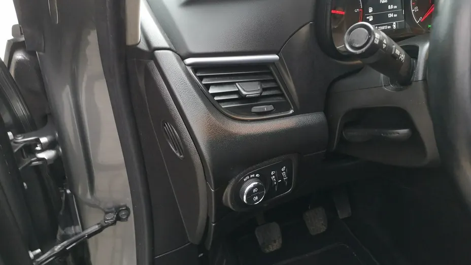 OPEL Zafira -
