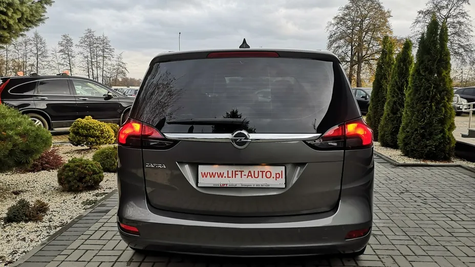 OPEL Zafira -
