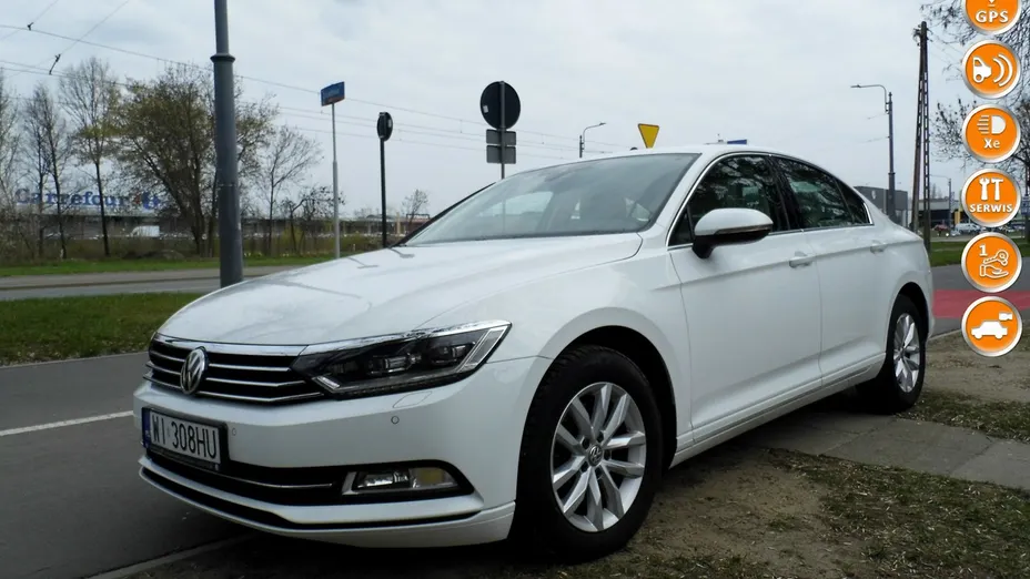 VOLKSWAGEN Passat -