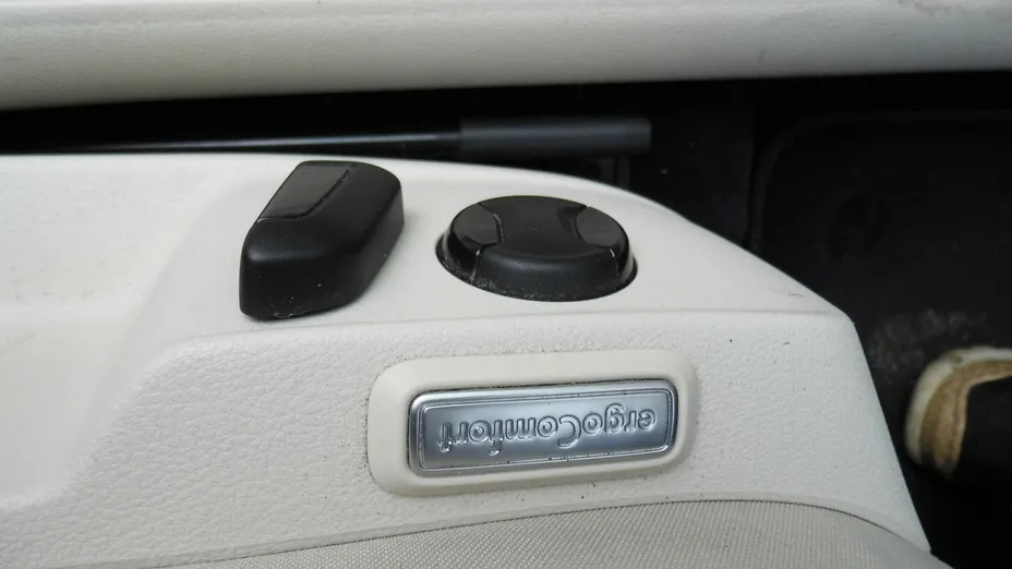 VOLKSWAGEN Passat -