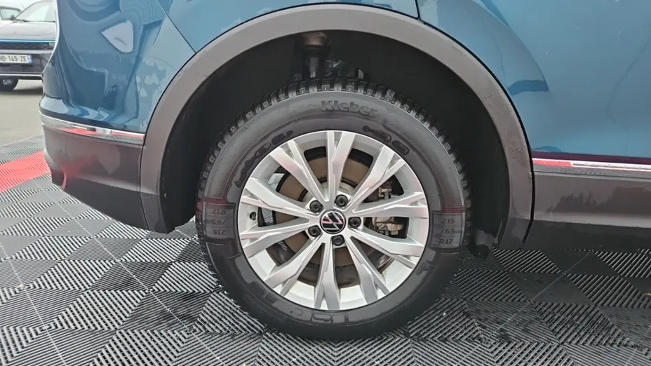 Volkswagen Tiguan -