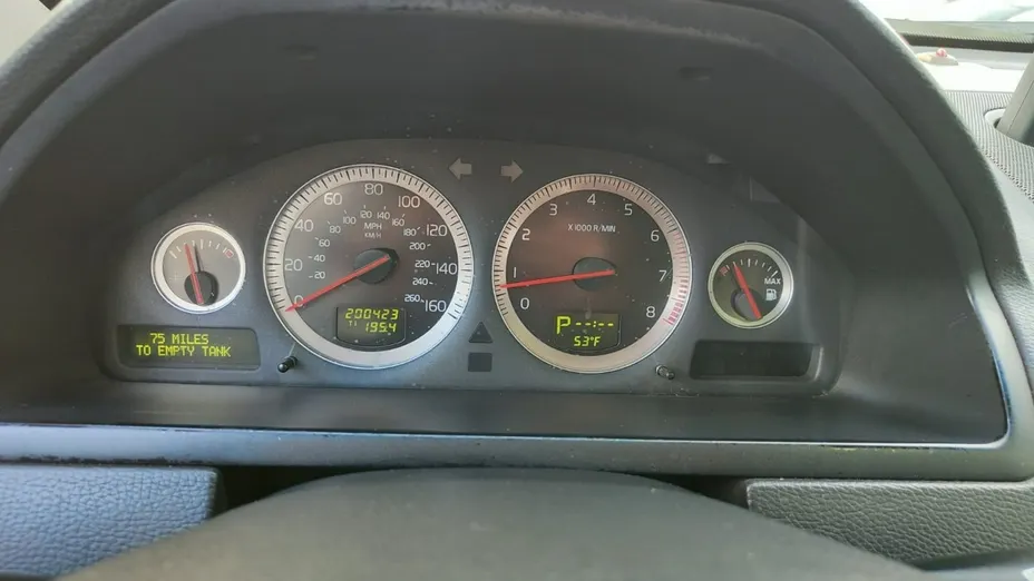 VOLVO XC90 -