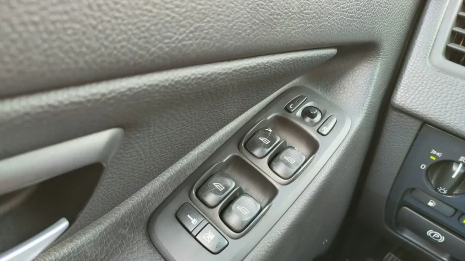 VOLVO XC90 -