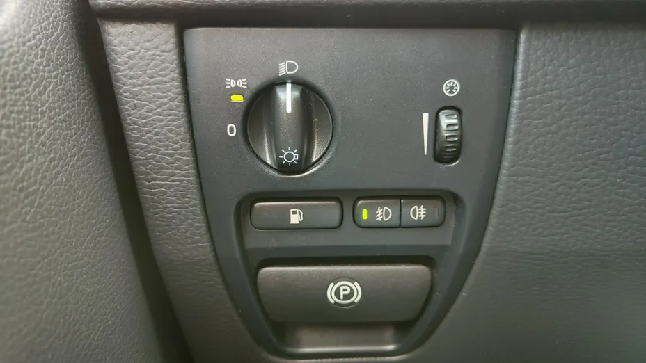 VOLVO XC90 -