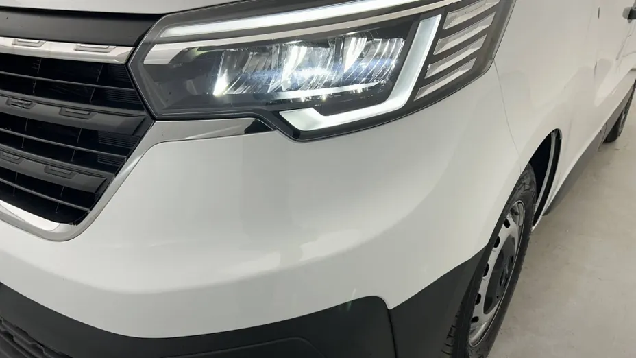 RENAULT Trafic -