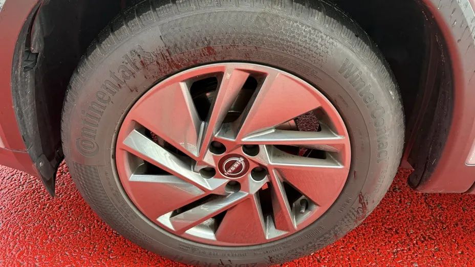 NISSAN Qashqai -