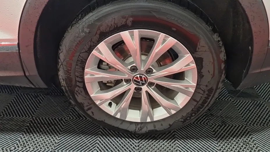 Volkswagen Tiguan -