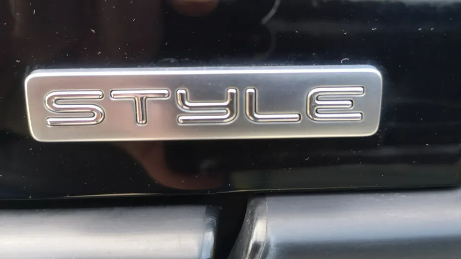 VOLKSWAGEN Polo -
