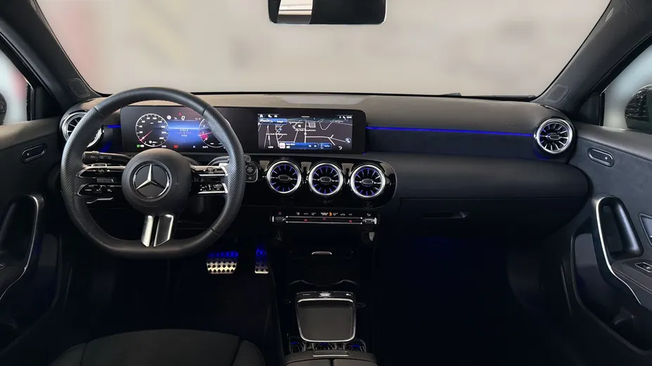 MERCEDES-BENZ A Klasa A 200 AMG Line 7G-DCT