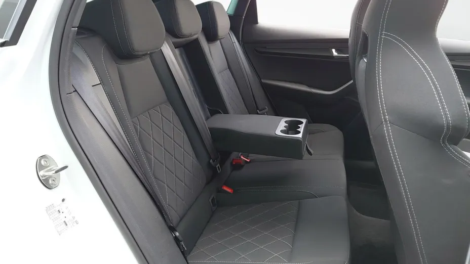 SKODA Karoq Karoq 1.5 TSI ACT 4x2 Sportline DSG