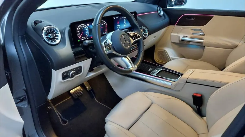 MERCEDES-BENZ GLA GLA 200 d Progressive 8G-DCT