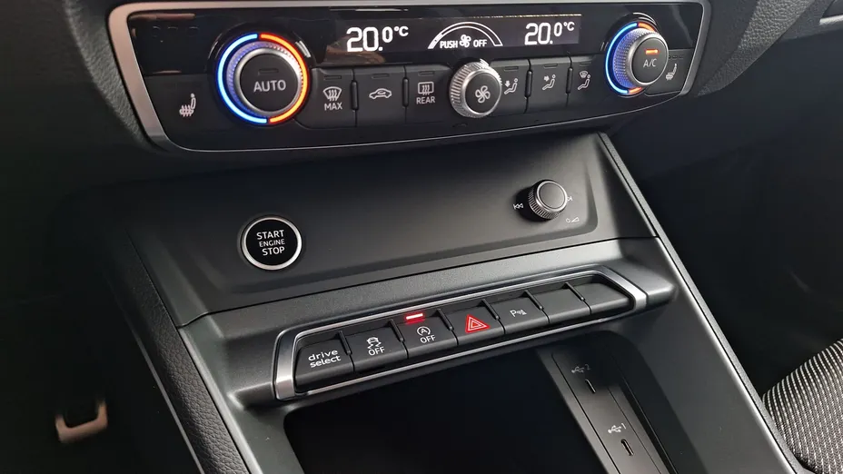 AUDI Q3 Sportback -