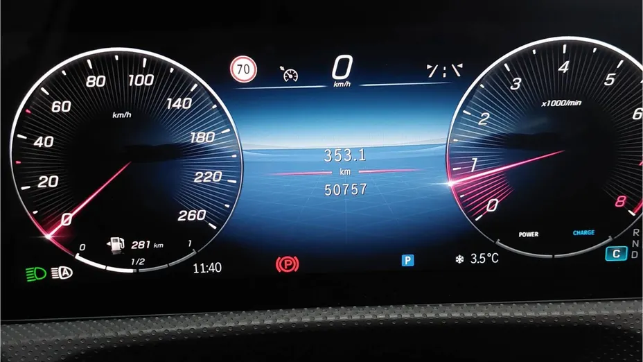 MERCEDES-BENZ A Klasa A 220 4-Matic AMG Line 8G-DCT