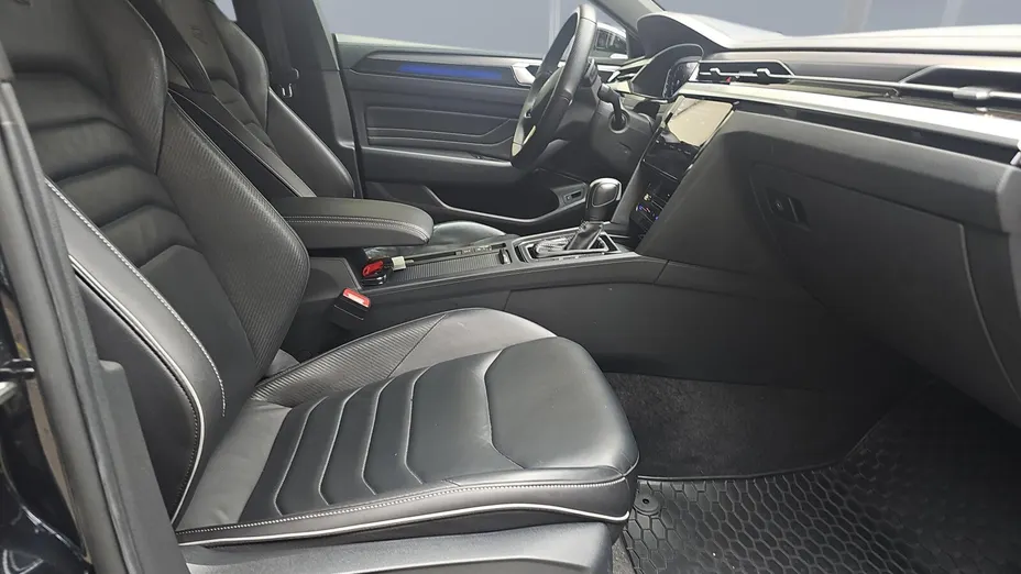 VOLKSWAGEN Arteon Arteon 2.0 TSI R-Line DSG