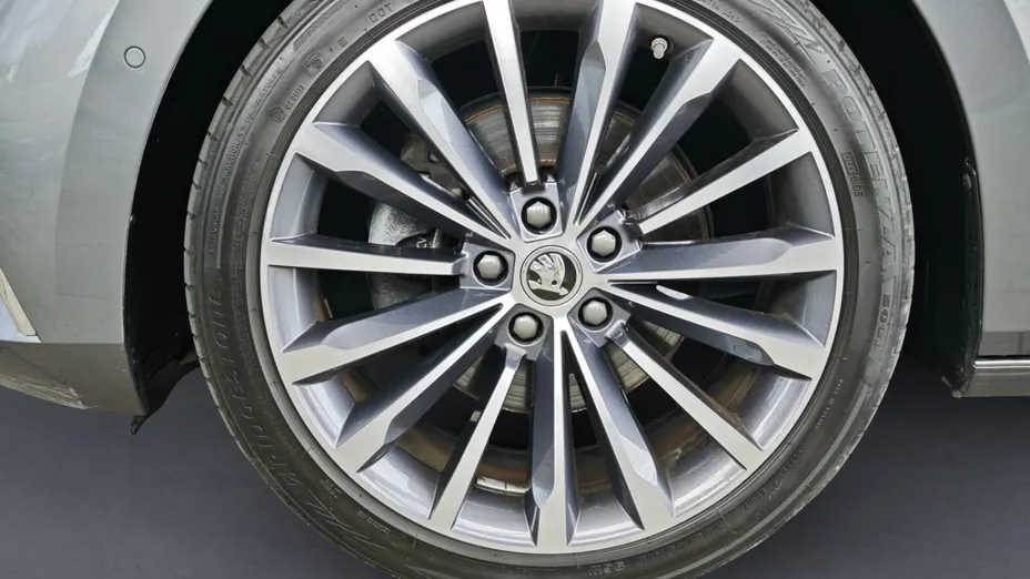 SKODA Superb Superb 2.0 TDI SCR 4x4 L&K DSG