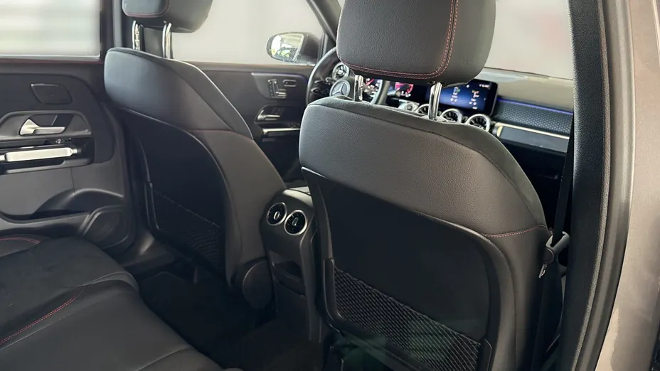 MERCEDES-BENZ GLB GLB 220 d 4-Matic AMG Line 8G-DCT