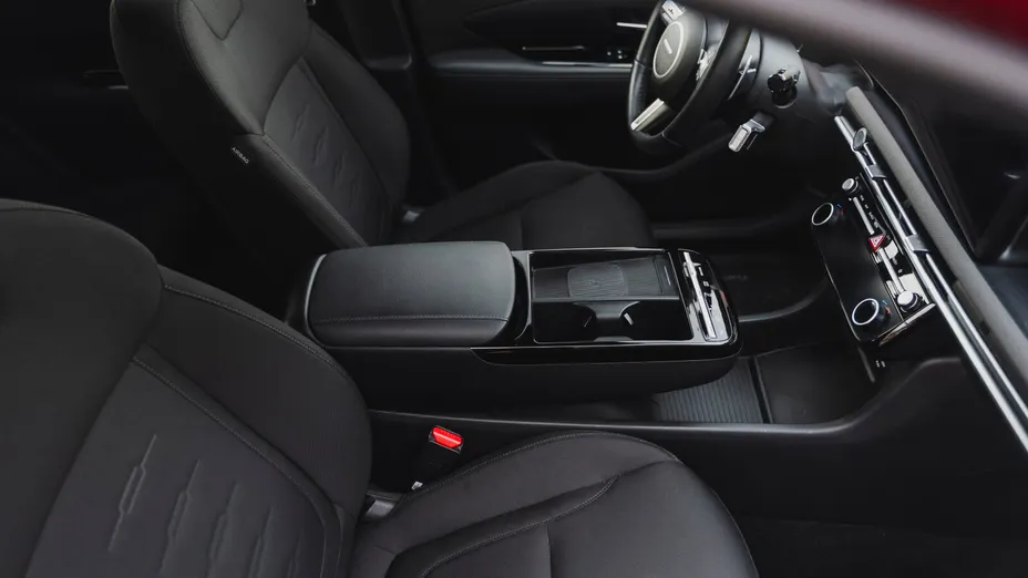 HYUNDAI Tucson Tucson 1.6 T-GDi HEV Modern 2WD aut