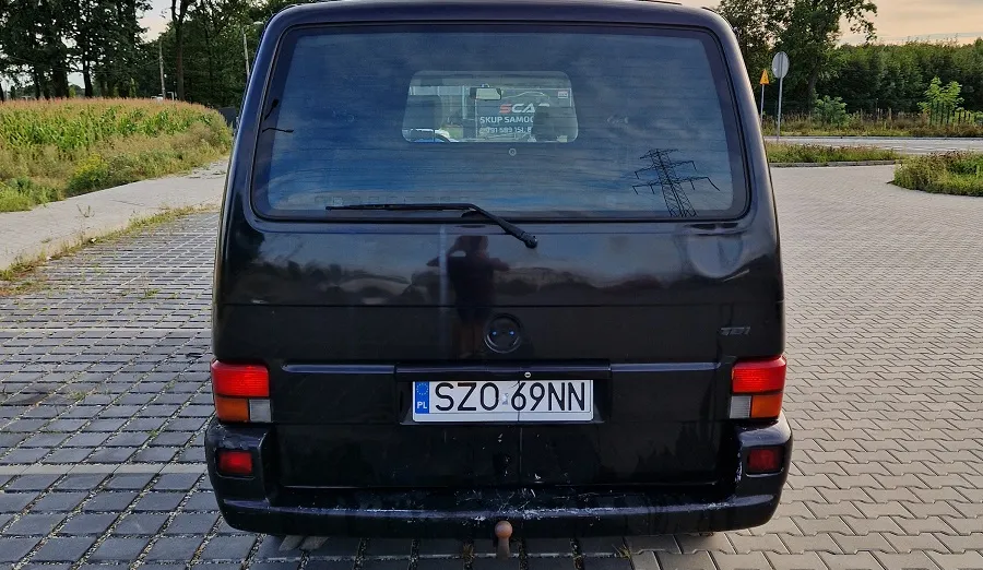 VOLKSWAGEN Transporter -