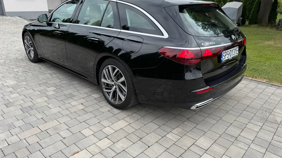 MERCEDES-BENZ E Klasa E 300 e Avantgarde