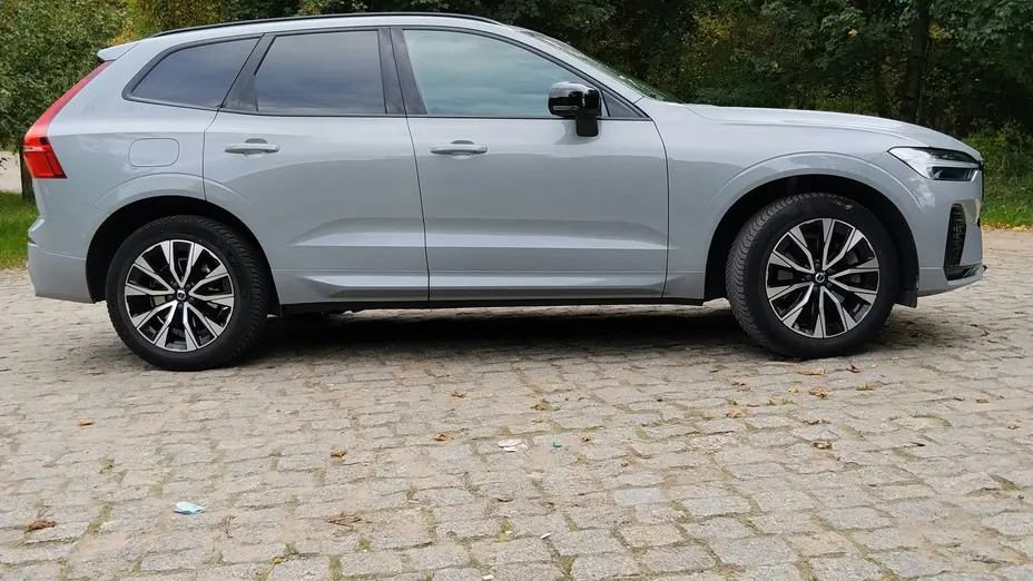 VOLVO XC60 -