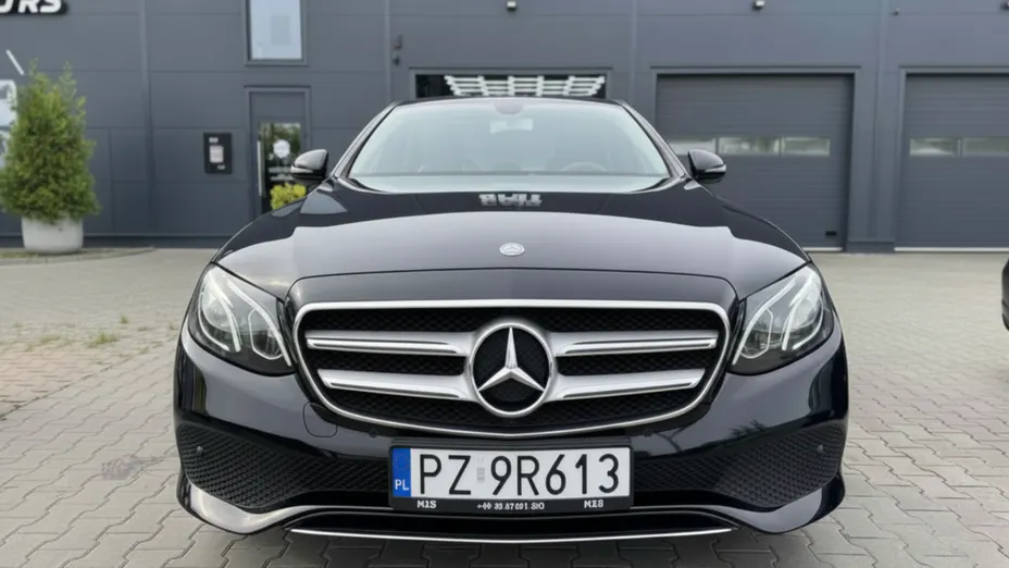 MERCEDES-BENZ E Klasa E 200 9G-TRONIC