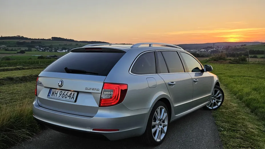 SKODA Superb Superb 2.0 TDI Ambition