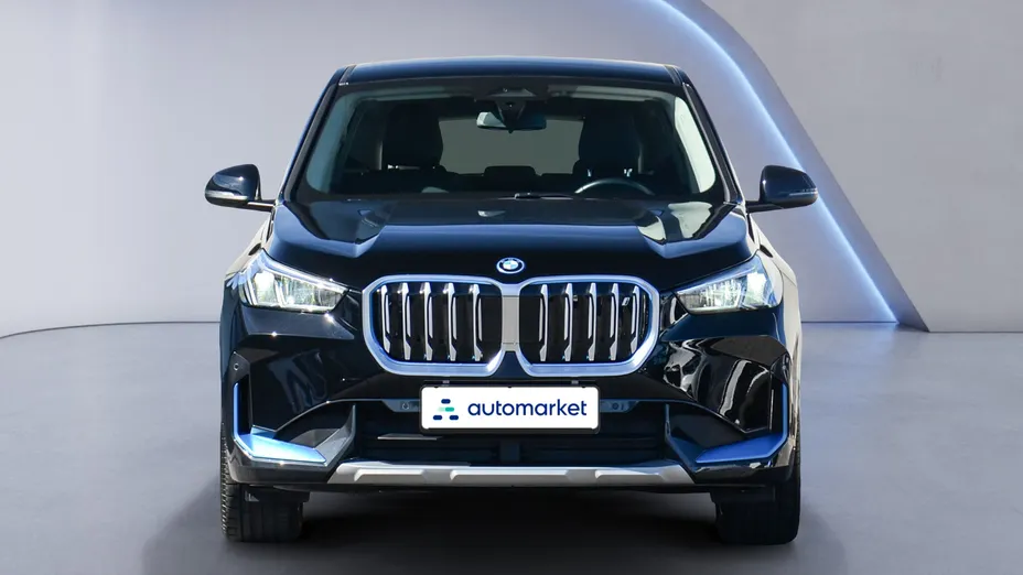 BMW iX1 iX1 xDrive30 66.5kWh xLine