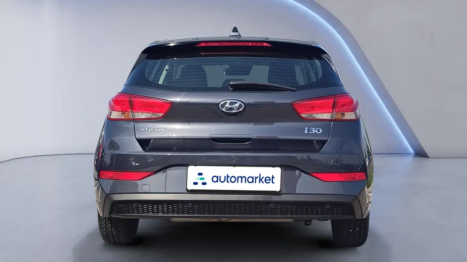 HYUNDAI i30 i30 1.5 DPI Classic +