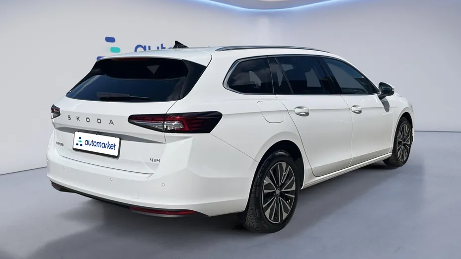 SKODA Superb Superb 2.0 TDI SCR 4x4 Selection DSG