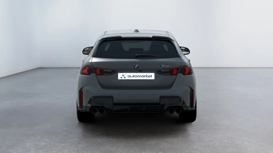 BMW Seria 1 M135 xDrive aut Nowy