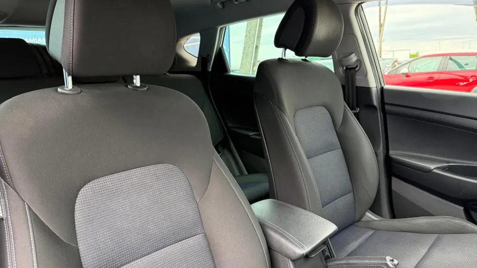 HYUNDAI Tucson -