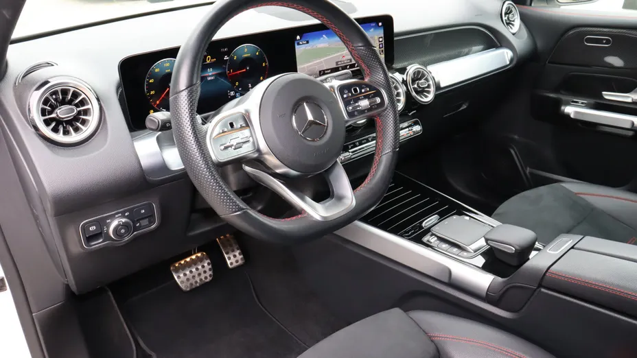 MERCEDES-BENZ GLB GLB 200 d AMG Line 8G-DCT