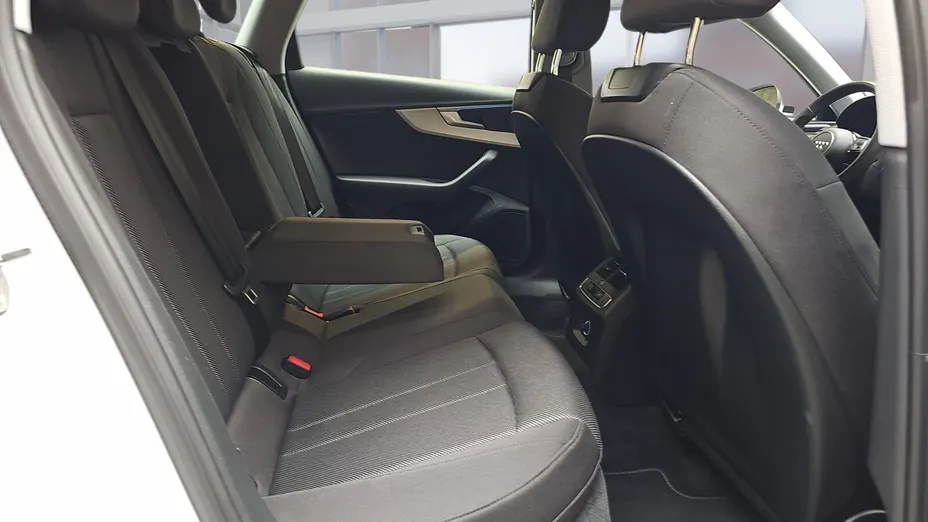 AUDI A4 A4 45 TFSI mHEV Quattro S Line S tronic