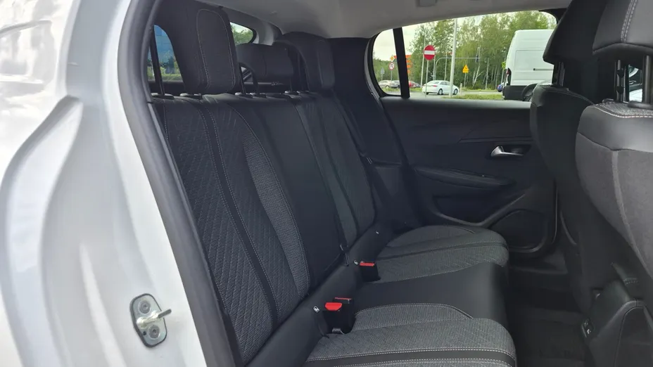 PEUGEOT 208 208 1.2 mHEV Allure e-DCS6